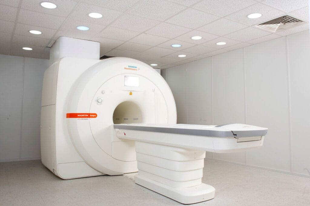 Clínica de Cuyo - CDC Imágenes: tecnología de diagnóstico de última generación al servicio de tu salud